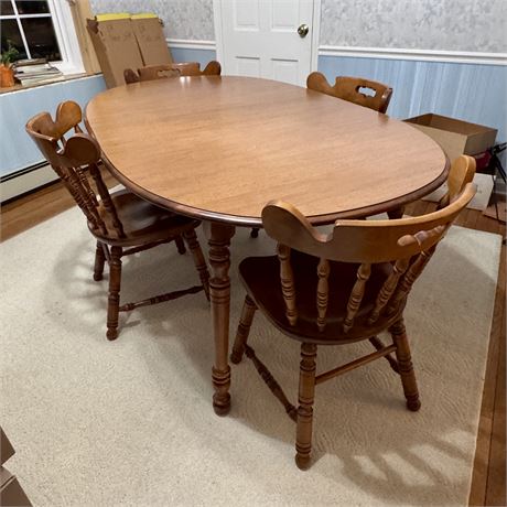 Vintage Tell City Maple 5 Piece Dining Set with (3) Extra Leaves