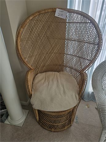 Vintage Natural Woven Wicker Peacock Chair