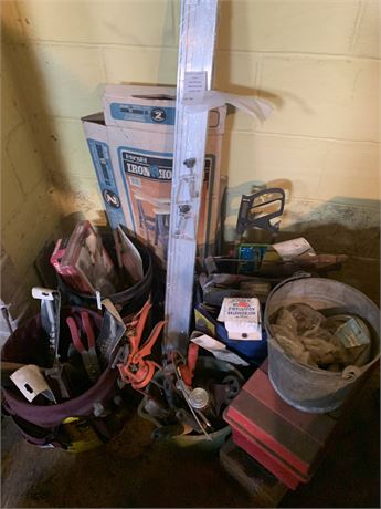 Hardware & Hand Tool Cleanout Lot