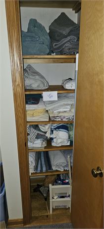 Closet Cleanout: Mixed Towels, Wash Cloths, Sheets, Pillow Cases & More