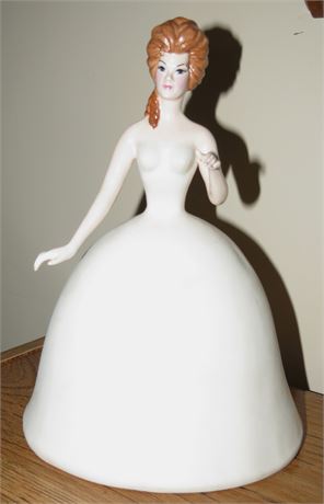 Alberta's Figurine