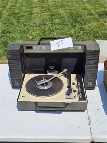 GE Portable Stereo
