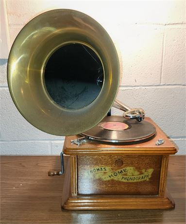 Thomas Home Phonograph