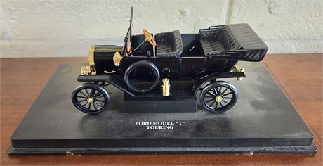 Ford Model T Touring Diecast