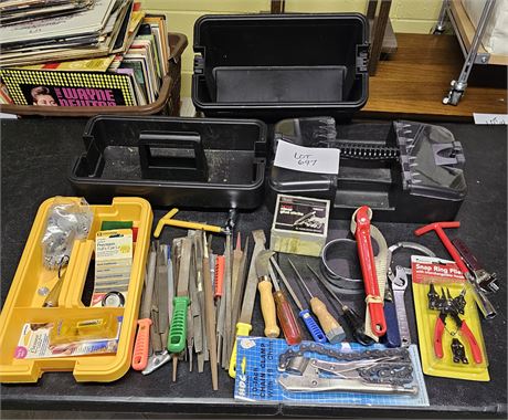 Craftsman Tool Organizer Box With Mixed Hand Tool & Hardware