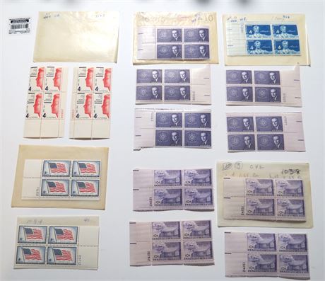 Assorted 4 Cent & 10 Cent Stamps