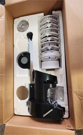 *NIB*~LePresse Deluxe Slicer