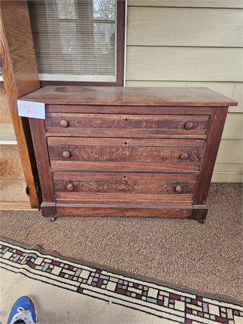 Antique American Empire Period Chest of Drawers 1830s Flame Mahogany Wood