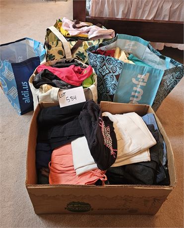 Large Lot of Mixed Ladies Clothes - All Season - Makers, Styles, Ages