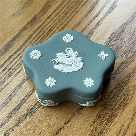 Vintage Wedgwood Jasperware Covered Trinket Box