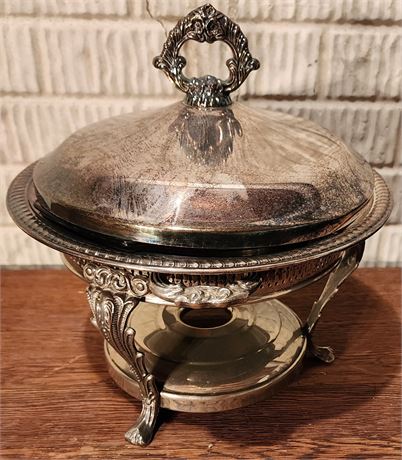 Raised Silver Serving Casserole Dish w/ Cover