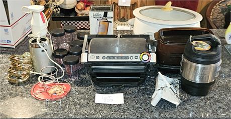 Mixed Kitchen Appliance Lot: Wine Cooler/Thermos/Optigrill/Crockpot & More