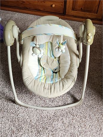 *Like New* Boppy Portable Swing