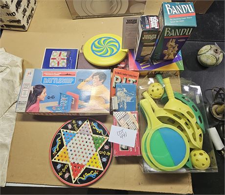 Mixed Game Lot: Chinese Checkers, Battleship, Taboo, & Much More