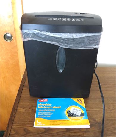 Staples Brand Paper Shredder