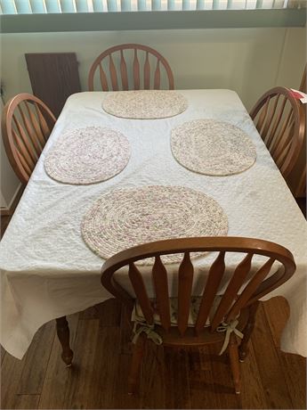 Rectangular Oak Kitchen/Dining Table With Leaf Extender & 4 Oak Kitchen Chairs