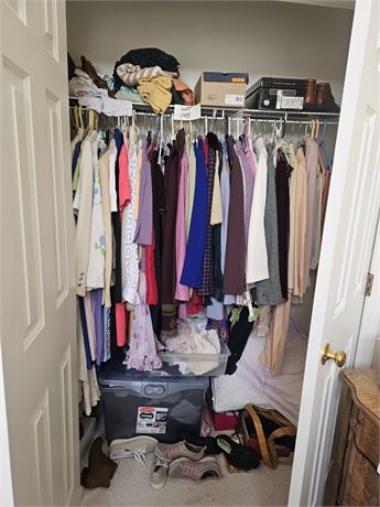 Large Ladies & Men's Shoes Closet Cleanout- Evening Wear, Pants, Tops, Ladies Su