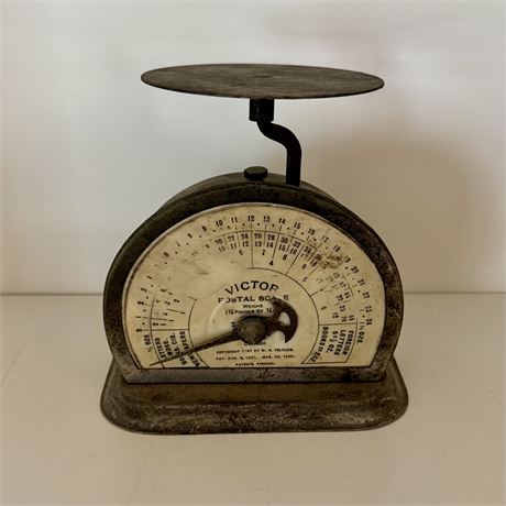 Late 19th Century Victor Postal Scale