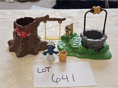 Original Peyo Smurf Swing, Well and PVC Smurf