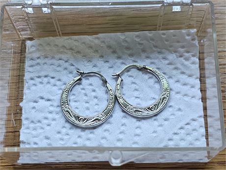 14K White Gold "Carla" Earrings