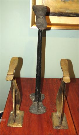 Cobblers Shoe Stands