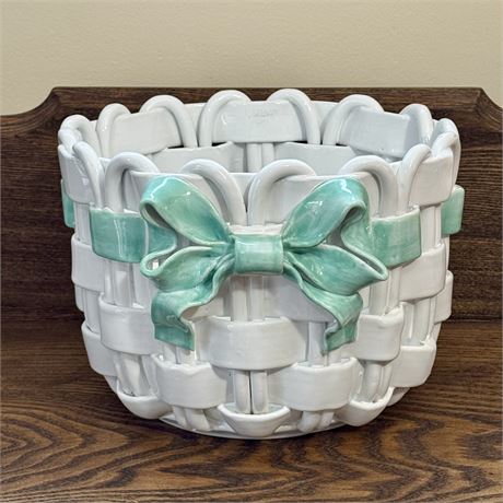 Italian Ceramic Basket Weave Planter, Fruit Bowl, Display Piece - 10 x 7.25"