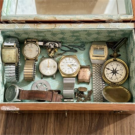 Men's Vintage Watches and Small Collectibles in Presentation Chest