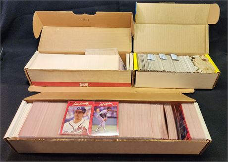 Assortment of MLB Cards