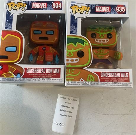 Funko Pop! Marvel Holiday Gingerbread Iron Man #934 & Gingerbread Hulk #935