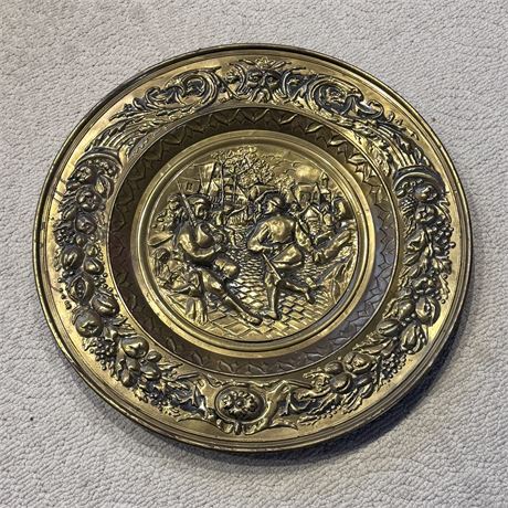 22.5" Round Embossed Metal Wall Hanging