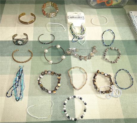 Costume Jewelry: Bracelets