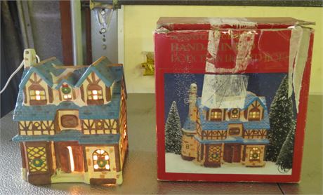 Dickens Collectibles Lighted Building