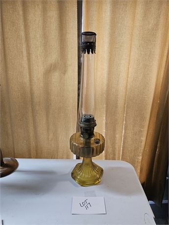 Vintage Amber Aladdin Oil Lamp