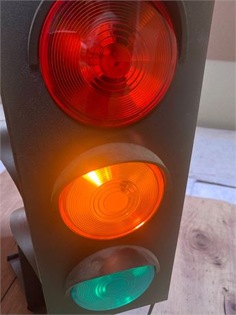 Traffic/Stop Light Tabletop Lamp W/Blinking Lights