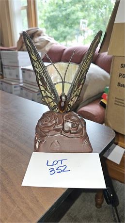 Stain Glass Butterfly Lamp