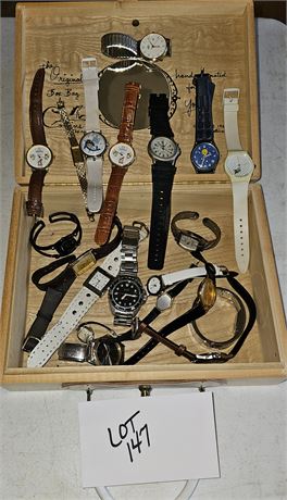 Mixed Men & Women Watches, Style, Maker, & Size Vary