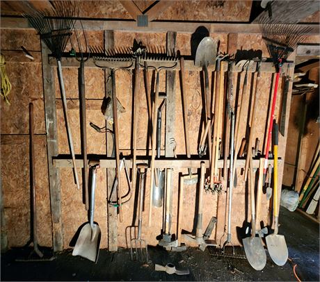 Garden Hand Tool Cleanout