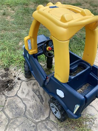 Little Tikes Navy Blue/Yellow Pick-Up Truck Ride On Kid's Toy W/Tailgate