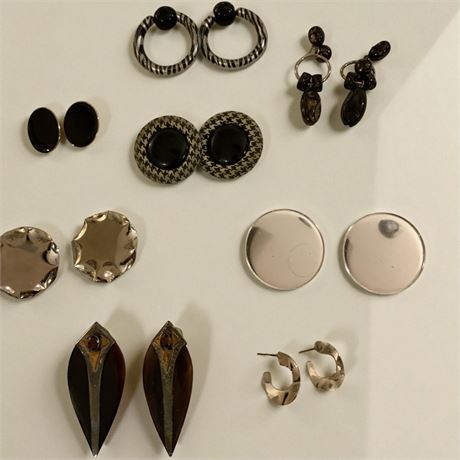 Modernist Silver Hoop Earrings, Black & White Herringbone Pattern Earrings