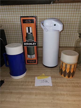 Stanley Thermos / Thermos's & More