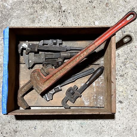 Mixed Lot of Pipe Wrenches (Oswego Tool Co. Wrenches Included)