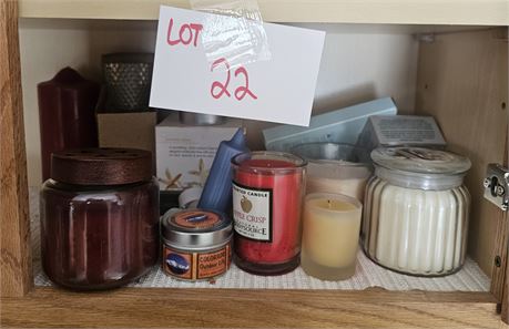 Mixed Candle Lot- Size, Maker & Scent Vary