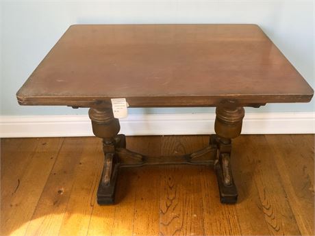 Oak Extendable Double Pedestal Trestle Dining Table W/Carved Turned Supports