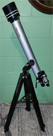 Meade Telescope W/Tripod