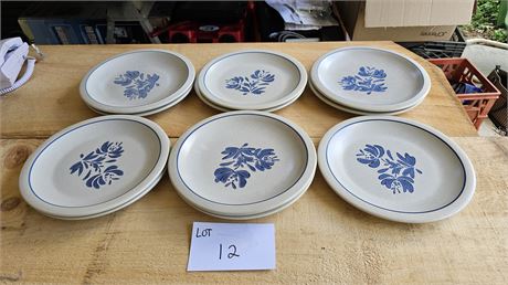 Pfaltzgraff 10" Dinner Plates Yorktowne Pattern