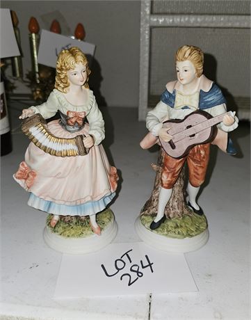 Napco Classic Gallery 8529 Set Colonial Music Couple Bisque Ceramic