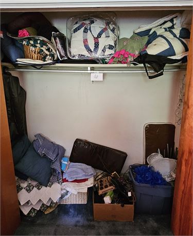 Closet Cleanout: Different Size Blankets, Quilts, Travel Bags, Misc Household