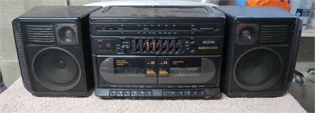 Sanyo Am/FM Cassette Boom Box