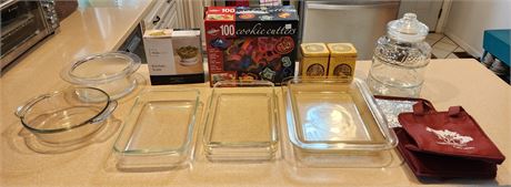 Baking dishes, cookie Cutters, Bowls, Scale