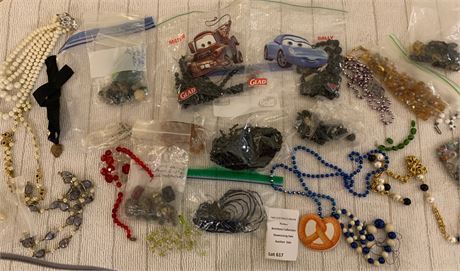 Broken Faux Pearl/Beaded Necklace Crafting Lot